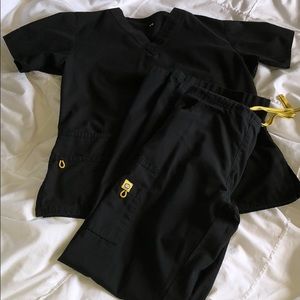 Black scrub set